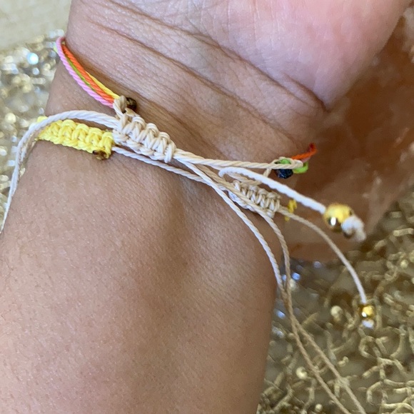 Howlite Chinese Knot macrame multilayer set - Picture 6 of 7